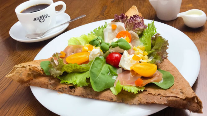 信州のそば粉を使ったガレットが人気のカフェ　CAFE 魔法屋Jin